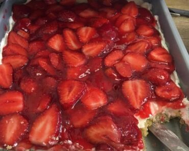 Strawberry Icebox Cake Recipe 2023
