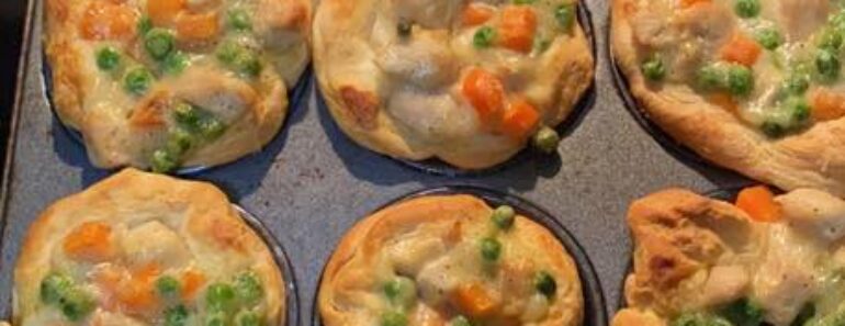Easy mini chicken pot pies 2023