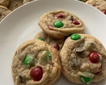 M&M Christmas Cookies Extravaganza 2023