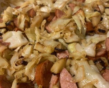 Fried cabbage scramble Fried cabbage scramble