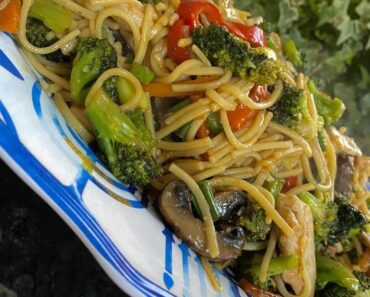 Stir-Fried Chicken with Vegetables and Noodles Recipe 2023