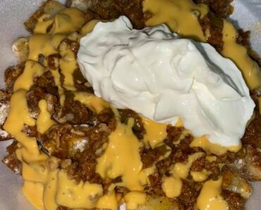 Cheesy Fiesta Potatoes with Taco Meat Recipe 2023