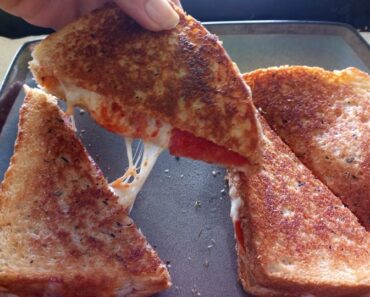 👉 Grilledcheesepizza 👉 Grilledcheesepizza