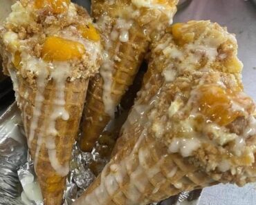 Peach Cobbler Stuffed Cones Recipe 2023
