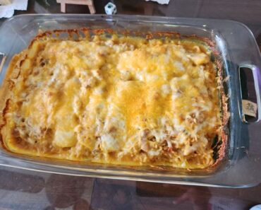 Cheesy Chicken and Rice Casserole 2023
