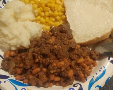 👉 Hearty Bean Burger 👉 Hearty Bean Burger