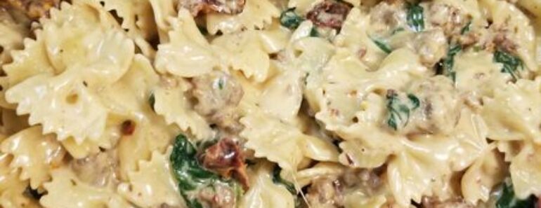 Creamy Sausage Farfalle with Spinach and Sundried Tomatoes