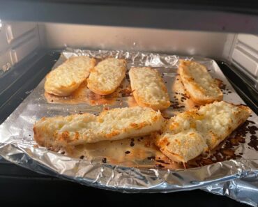 👉GarlicCheese Bread