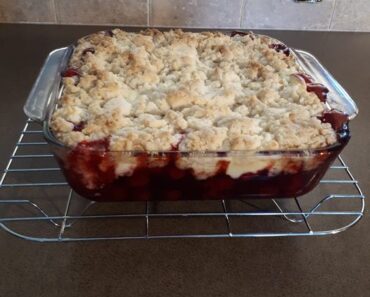 Cherry Cream Cheese Dump Cake