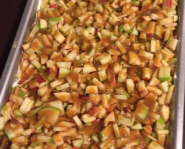 👉Caramel Apple Cheesecake