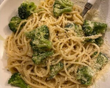 👉ButteryBroccoli Pasta