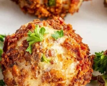 Cheesy Bacon Mashed Potato Balls