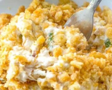 Creamy Ritz Cracker Chicken Casserole