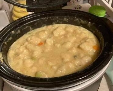 👉hearty bowl of ChickenDumplings