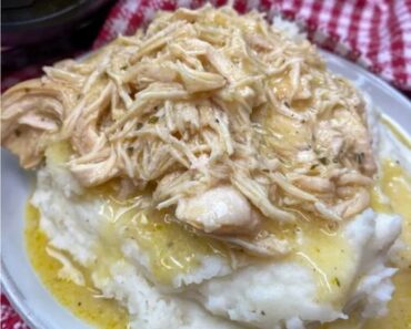 Crockpot Chicken & Gravy