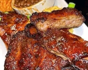 👉Heavenly Crockpot Barbecue Ribs