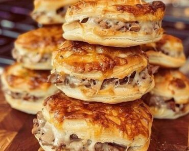 👉French Dip Biscuits: Savory