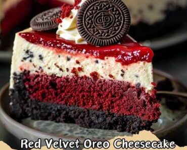 Red Velvet Oreo Cheesecake