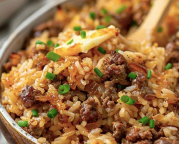 👉Easy Hamburger RiceCasserole