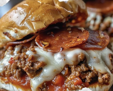 Pepperoni Pizza Sloppy Joes