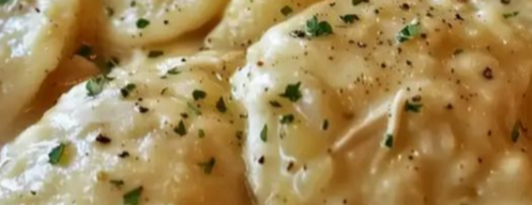 Cracker Barrel Style Homemade Chicken and Dumplings