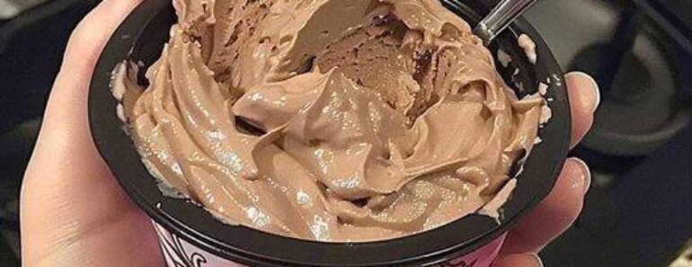 👉Heavenly Chocolate Mousse with a Peanut Butter Twist