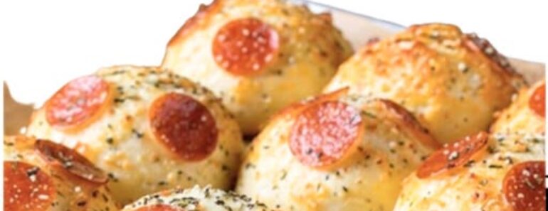 Cheesy Pepperoni Pizza Bombs