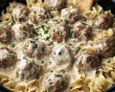 Crockpot Swedish Meatball Pasta