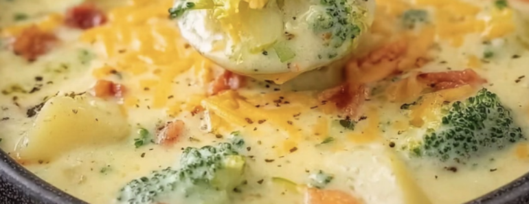 Slow Cooker Potato Broccoli Cheddar Soup