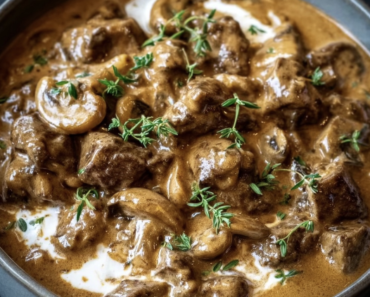Slow Cooker Beef Stroganoff