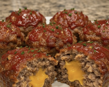 Cheddar Meatloaf Muffins.26
