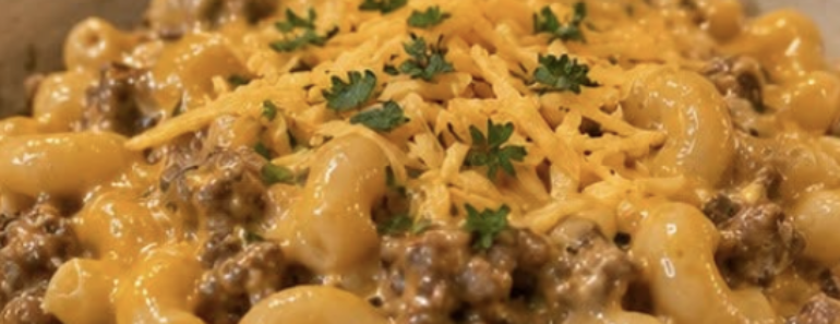 Crockpot Cheeseburger Mac.26